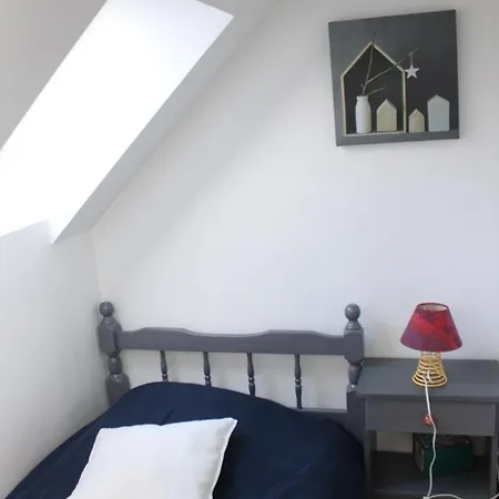 8 Personnes Cadre Authentique Proche Chateau Du Loir *