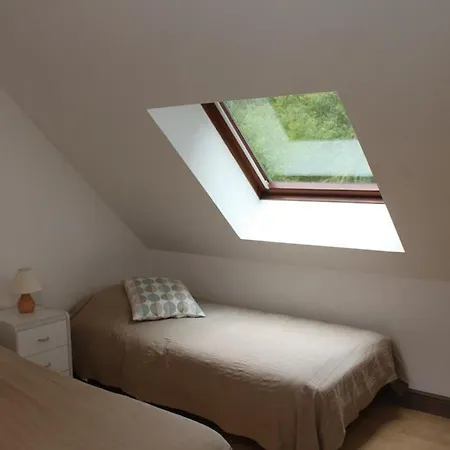 8 Personnes Cadre Authentique Proche Château Du Loir Hébergement de vacances